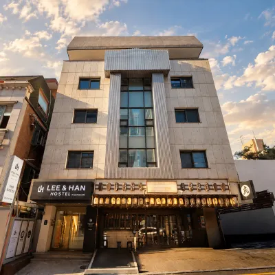 LEE & HAN HOSTEL Hotels near Express Bus Terminal Station
