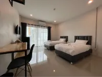 清萊白廟-生活飯店 Cherntawan International Meditation Center附近的飯店