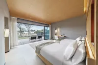 Chengdu Wenjiang Right Bank Swan Lake Homestay