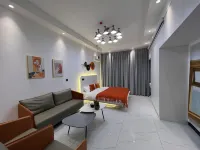 Shili Spring Wind Intelligent Cinema Homestay (Guangyi Everbright City Branch)
