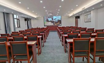 Home Inn Yihe (Xiangtai Nanhe District Xianghe Road Branch)