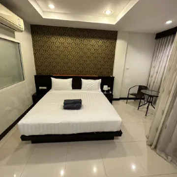 Nika Guesthouse