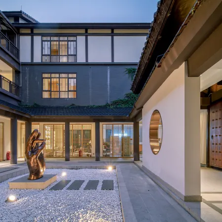 Xinxing Zenyu Town North and South Ju Siheyuan