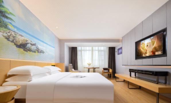 Jinjiang Metropolo Hotel (Haikou Qilou Old Street Riyue Plaza Duty-Free Store)