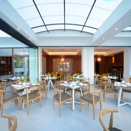 Atrium Ambiance Hotel