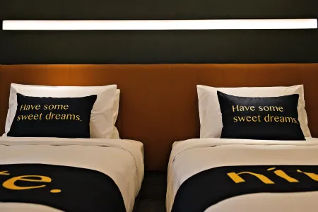 MUSTEL Hotel of Beijing MTGShangAnDiTieZhan Отели рядом с достопримечательностью «Jinan Garden»