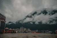 Shankee Hotel (Bome Passenger Station) - Bergblick