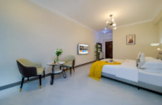 Lancang Hotel (Zhengzhou Longhu Paradise Walk Oceanarium Branch) - Condos