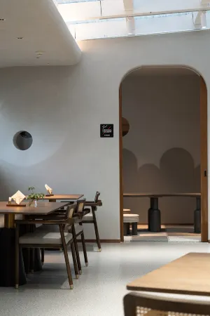 Atour HotelQingdao Olympic Sailing Center Wusi Square