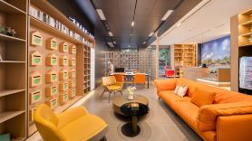 Monsoon Hotel (Qionghai Yinhai Zaliang Street)