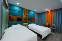 Cold Water River Jinxiu Dongsheng Hotel