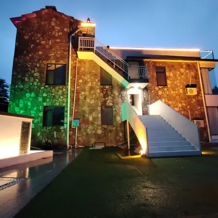 Linzhou Moye Mountain Homestay