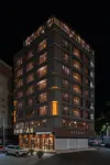 Dongxing Jinhuilong Meisu (Port Branch) Hotels near Chen Mansion