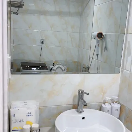 Hunchun September Homestay (Xuefu Residence) Hotele w: Hunchun