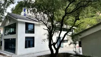 Ice and Snow Mountain Residence Homestay Hotels in Ningshan