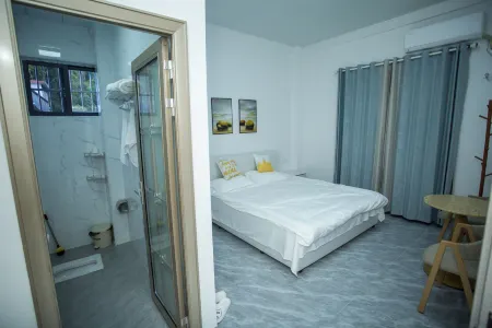 Nanxiong Hat Peak Yuxing Xiaoyuan