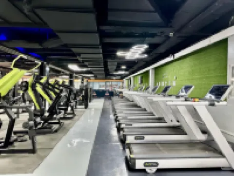 Zhengyi Exquisite Hotel (Nanyang Railway Station Beijing Road)