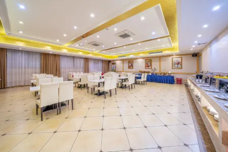 Vienna Hotel Отели рядом с достопримечательностью «Binyang Gymnasium»