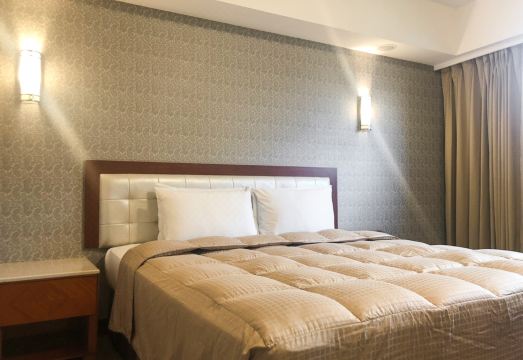 4. 유나이트 호텔..