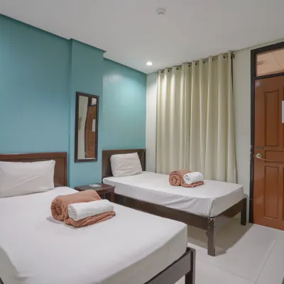 Arzo Hotel Grand Lodge Các khách sạn gần Công viên Paco