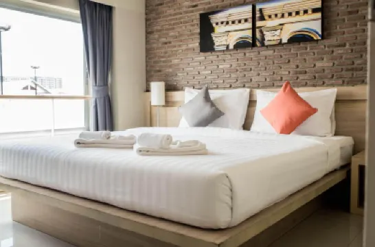 Chinotel Hotel berhampiran Art Room Phuket