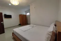 Rich Guesthouse Hotels in The Hok