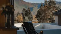 CHILL LIVE TEA SPACE Hotels in Yulong