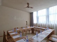 Leshan Giant Buddha Scenic Area River View Hotel [ The most popular hotels for tourists] - salle de sport
