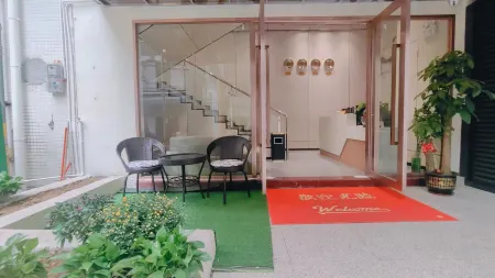 Pengcheng Apartment (Guangzhou Railway Station Xicun Subway Station)