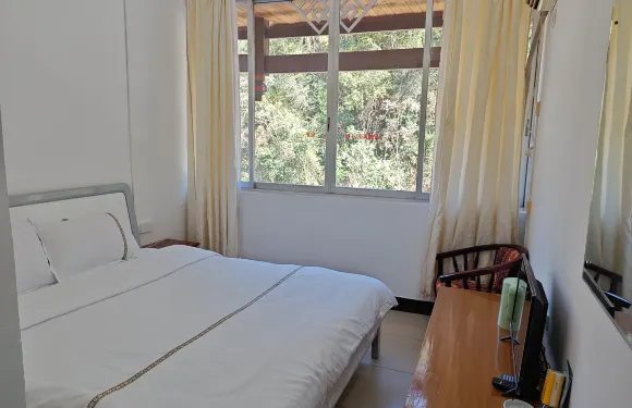 龍勝温泉聚賢閣客棧