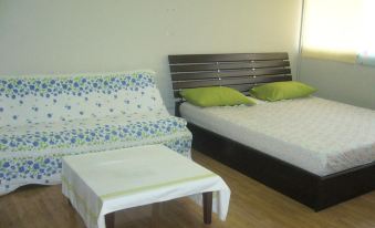 Room in Studio - Impact Don Mueang Bangkok Guest House for 3 Pax