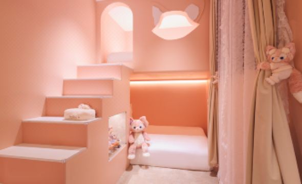 Pick up the moon parent-child hotel