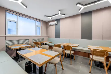 Homeinn Pebble Hotel (Jinzhong Shouyang Party School) Отели в г. Шоуян