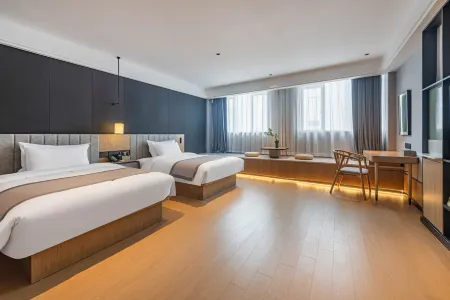 Thank Inn Premium (Jiangmen Enping Jinsha Square Branch) Отели рядом с достопримечательностью «Fengru Square»