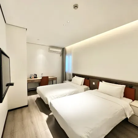 Autoongo Hotel Shanghai (New International Expo Center Longyang Road Subway Station) Отели рядом с достопримечательностью «Торговый центр Kerry Parkside»