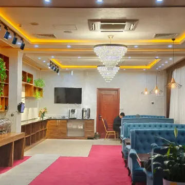 Aura Hotel Отели рядом с достопримечательностью «Свято-Успенский Кафедральный Собор»