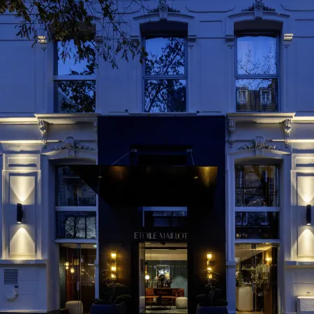Hotel Etoile Maillot Отели рядом с достопримечательностью «Триумфальная арка»