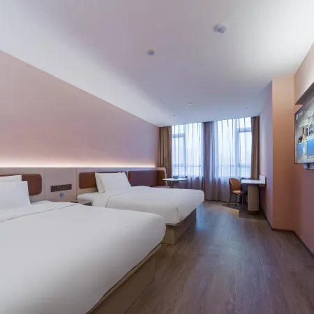 HanTing Hotel (Qingdao Huangdao Wanda Plaza) Отели рядом с достопримечательностью «Китайская медицинская больница в новом районе западного побережья Циндао»