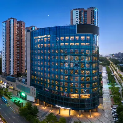 深圳龍崗坤宜美居酒店（平湖站店） 鄰近龙城公园的酒店