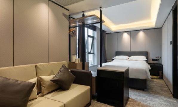 Yuanxu Apartment (Guangzhou Taikoo Hui Plaza Shipaiqiao Subway Station)