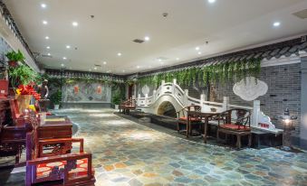 Chenmao Jingjiang Hotel