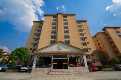 Longling Hot Spring Hotel