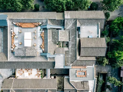Xianzai Houshe Hotel (Dujiangyan Scenic Area) Hotels near Ancient Town of Guan County