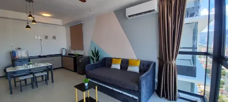 Aesthetic 2BR @ Urban Suite (Infinite Pool & Gym)