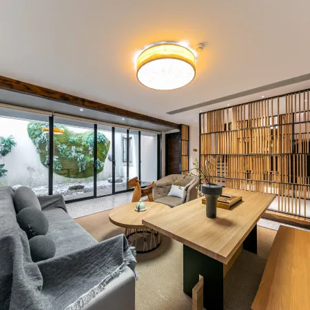 Serene Valley Seaview Villa Vacation Apartment (Zhujiajian Dongsha Scenic Area)
