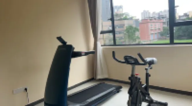 โรงแรมจวี้อัน สาขาสถานีรถไฟฟ้าเฉินเจียฉือ สะพานสายรุ้ง กว่างโจว