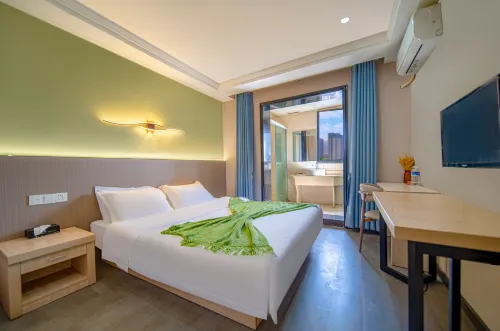 Tiange Express Hotel (Fuyang Wenfeng Park)