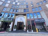 Lai Feng Ji Tian Qian Xi Grand Hotel