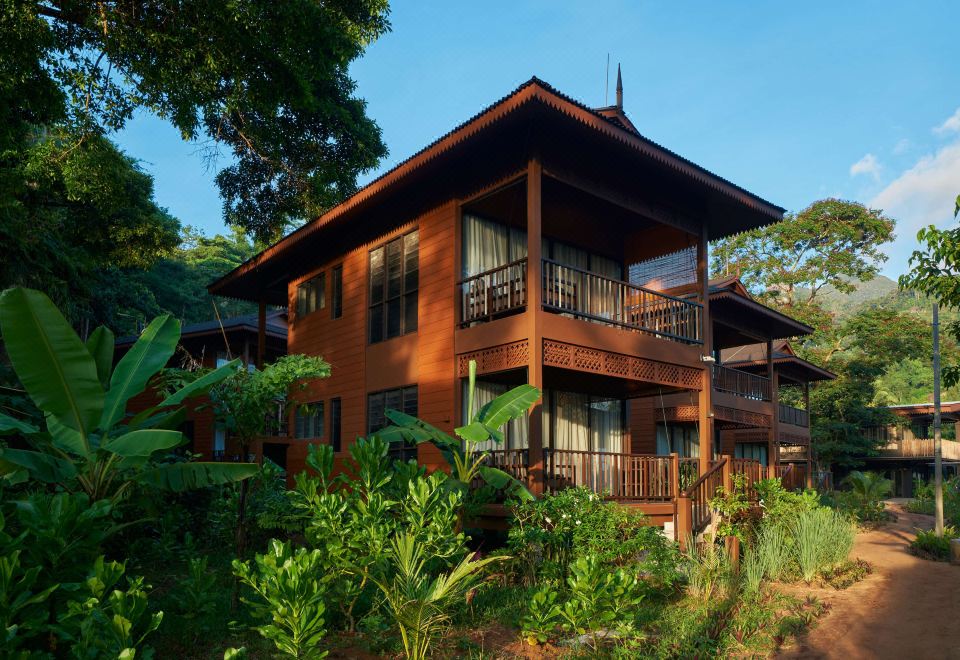 2. 더 보트하우스 ..