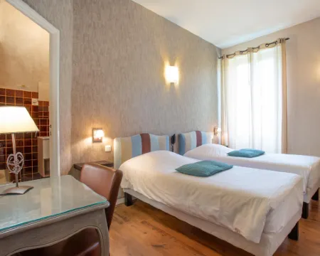 Logis Hotel l'Occitan 2 étoiles Hotels in Gaillac